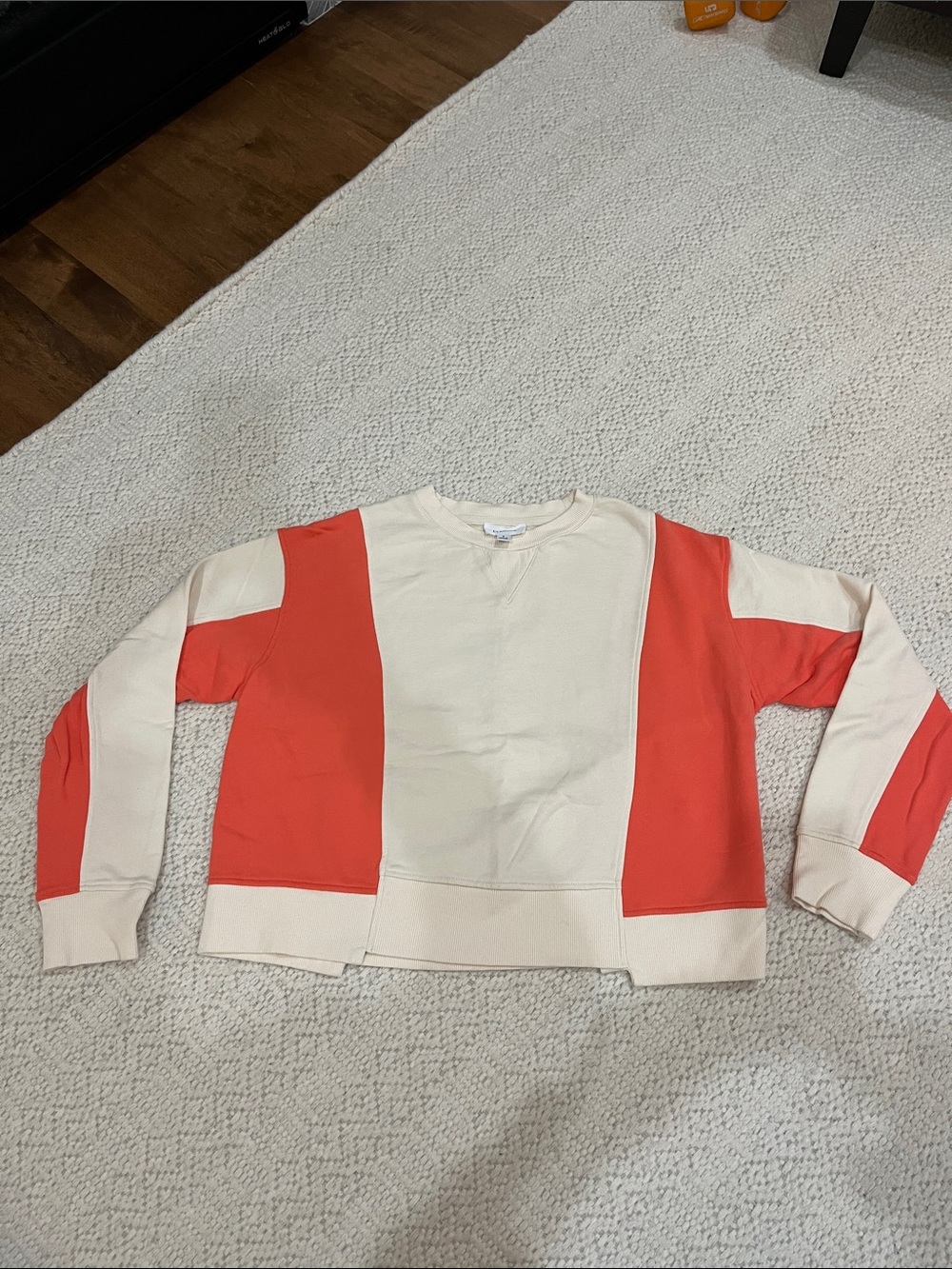 Evereve Colorblock Crew Sweatshirt in Cream & Coral